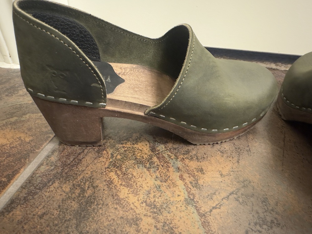 Sandgrens Handmade Clog - olive size 6.5 (EU 37) - Picture 6 of 10